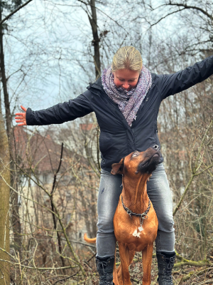 Feedback zur Ausbildung zum/r Hundetrainer*in von Susanne Müller mit Ingo